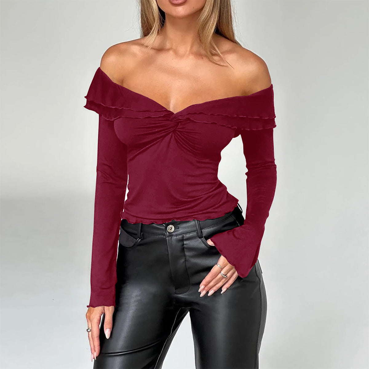 Women's Solid Color Long-sleeved Knitted Top